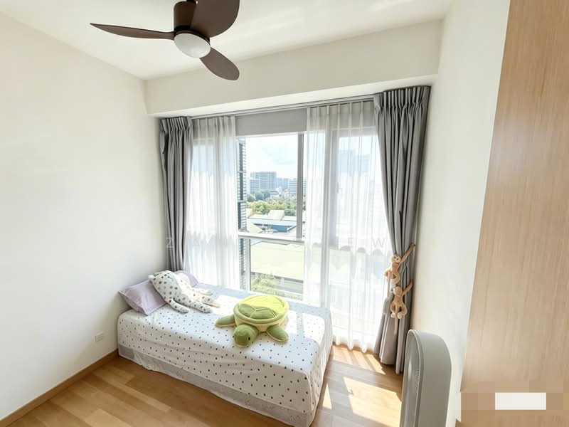 Eight Riversuites, 2 Whampoa East, 2 Bedrooms, 807 sqft, Condominium For Sale, by Zane Chew, 500046548 - Bedroom - PropertyGuru.com.sg