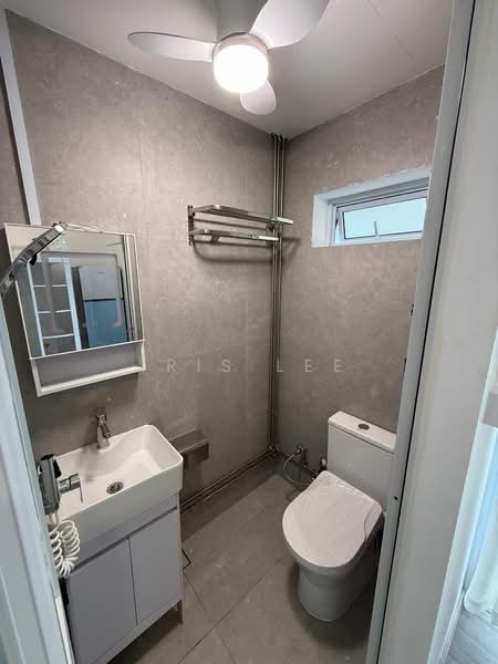 999K Serangoon Road, Serangoon road, 1 Bedroom, 256 sqft, Terraced House For Rent, by Iris Lee, 500046603 - Bathroom - PropertyGuru.com.sg