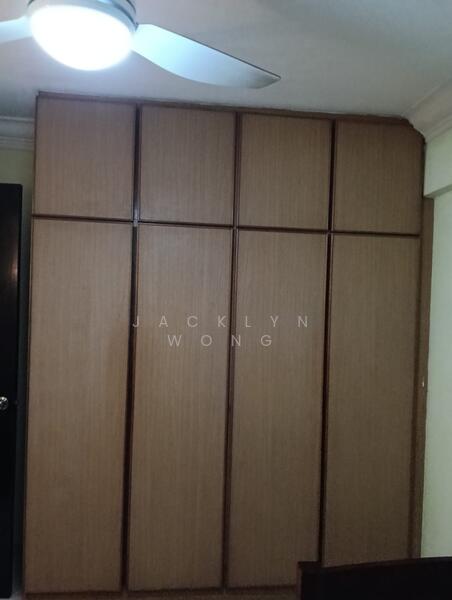 174 Ang Mo Kio Avenue 4 HDB Flat For Sale at S$ 458,000 | PropertyGuru Singapore - Bedroom