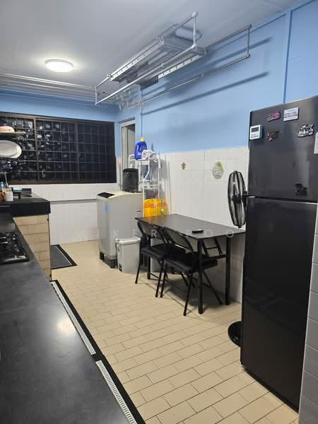 172 Bedok South Road, 172 Bedok South Road, Room Rental, 903 sqft, HDB Flat For Rent, by Miker Foo, 500046655 - Kitchen - PropertyGuru.com.sg