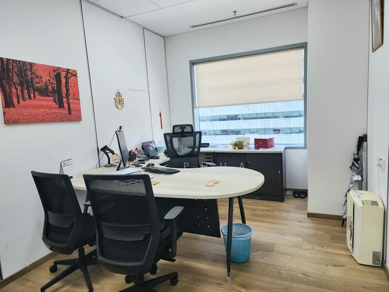 Suntec City Tower, 7 Temasek Boulevard, 3,928 sqft, Office For Sale, by SC Phua, 500046665 - Manager Room - CommercialGuru.com.sg