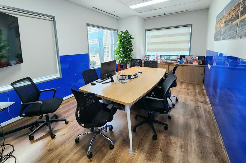Suntec City Tower, 7 Temasek Boulevard, 3,928 sqft, Office For Sale, by SC Phua, 500046665 - Meeting Room - CommercialGuru.com.sg