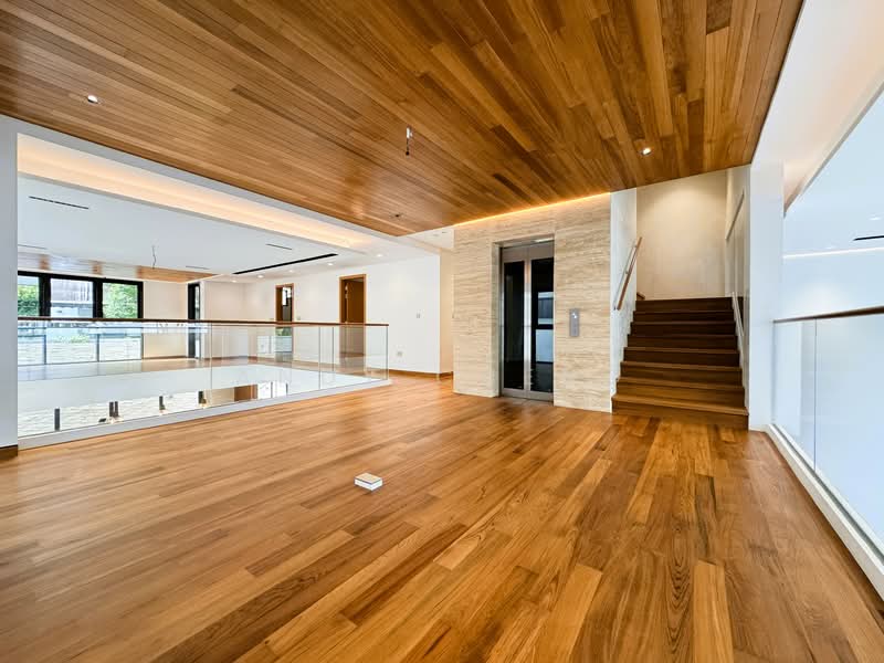 Holland Grove Drive Ultra Luxurious Brand New Semi-Detached, Grove Drive / Holland Grove / Mount Sinai, 6 Bedrooms, 8,243 sqft, Semi-Detached House For Sale, by Andy Cheng, 500046690 - Family Hall - PropertyGuru.com.sg