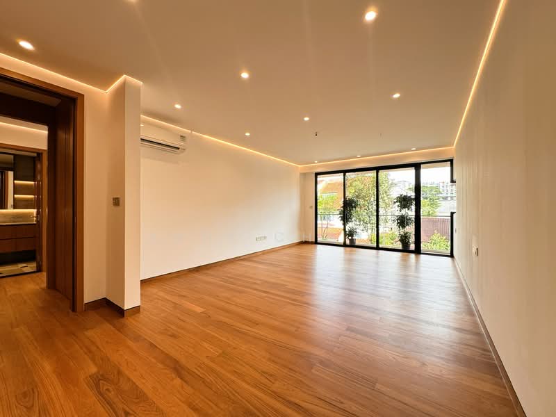 Holland Grove Drive Ultra Luxurious Brand New Semi-Detached, Grove Drive / Holland Grove / Mount Sinai, 6 Bedrooms, 8,243 sqft, Semi-Detached House For Sale, by Andy Cheng, 500046690 - Common Bedroom - PropertyGuru.com.sg