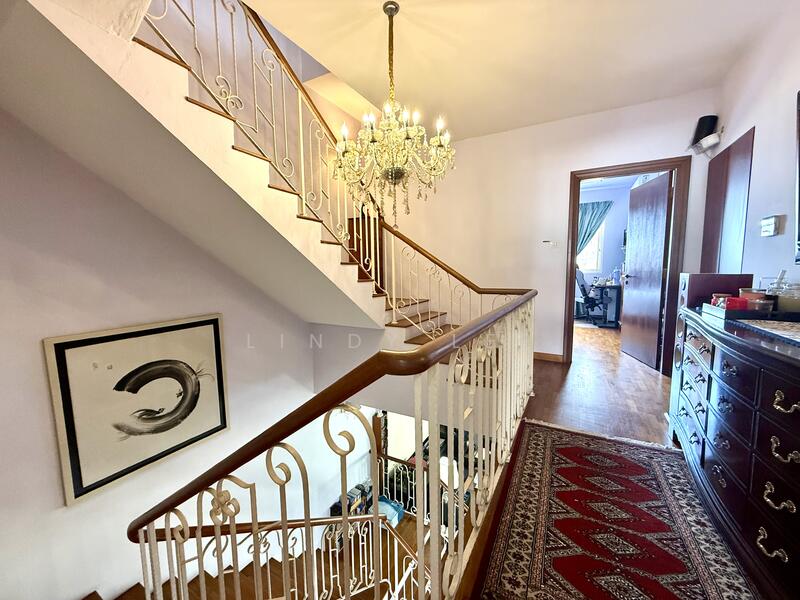 For Sale - Priced to Sell! Freehold Three Storey Semi Detached at Loyang Enclave for Sale