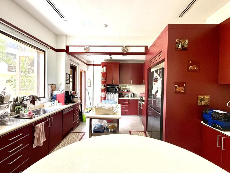 For Sale - Priced to Sell! Freehold Three Storey Semi Detached at Loyang Enclave for Sale