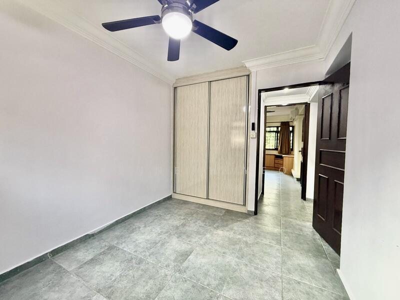 722 Tampines Street 72 HDB Flat For Sale at S$ 770,000 | PropertyGuru Singapore - Bedroom