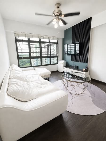 635B Senja Road, 635B Senja Road, 3 Bedrooms, 990 sqft, HDB Flat For Sale, by Frina Abu, 500046809 - Living Room - PropertyGuru.com.sg