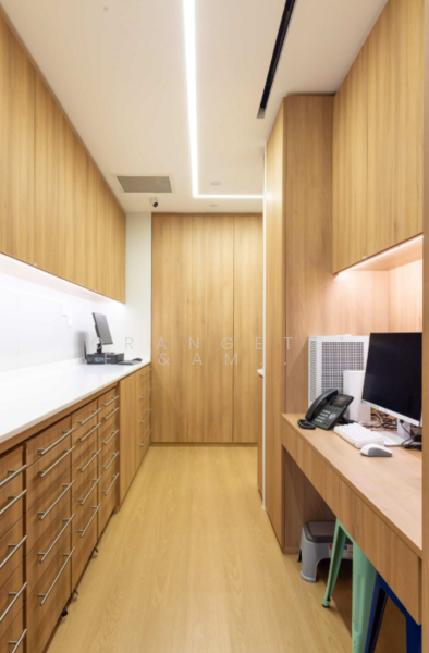 Medical Fitted or Bare, Orchard Medical Centre, Beauty, Aesthetic, Dentist, MRT ~1100sqft, Medical, 1,102 sqft, Medical For Rent, by Jason Chong, 500046850 - Interior - CommercialGuru.com.sg