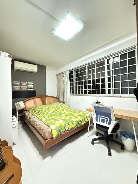 174 Yishun Avenue 7, 174 Yishun Avenue 7, 4 Bedrooms, 1,302 sqft, HDB Flat For Sale, by Estee Liu 劉俐蘡, 500046899 - Bedroom - PropertyGuru.com.sg