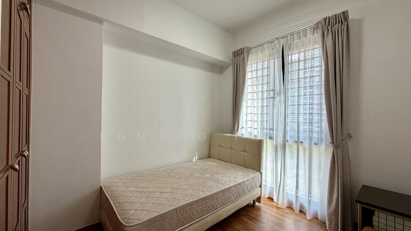 Tanglin View Condominium For Sale at S$ 1,620,000 | PropertyGuru Singapore - Common Bedroom