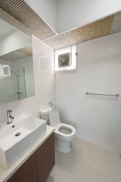 461B Bukit Batok West Avenue 8 HDB Flat For Sale at S$ 730,000 | PropertyGuru Singapore - Master Bathroom