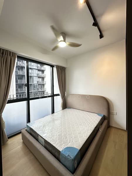 Piccadilly Grand, Northumberland Road, 1 Bedroom, 517 sqft, Condominium For Rent, by Ben Foo, 500046921 - Bedroom - PropertyGuru.com.sg
