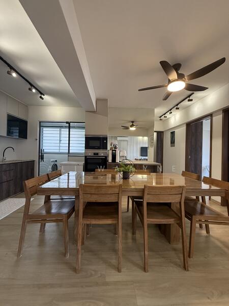 Dinning Area & Kitchen