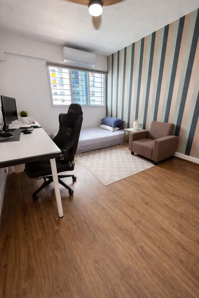 122 Paya Lebar Way HDB Flat For Sale at S$ 555,000 | PropertyGuru Singapore - Study