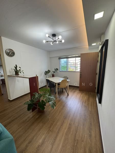 122 Paya Lebar Way HDB Flat For Sale at S$ 555,000 | PropertyGuru Singapore - Dining Room