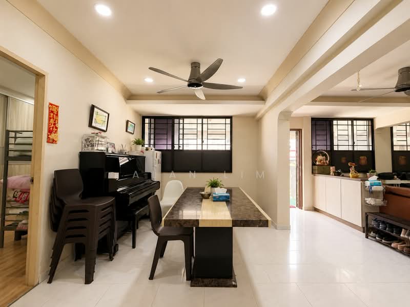 302 Woodlands Street 31, 302 Woodlands Street 31, 4 Bedrooms, 1,421 sqft, HDB Flat For Sale, by Alan Lim, 500046943 - Dining Room - PropertyGuru.com.sg