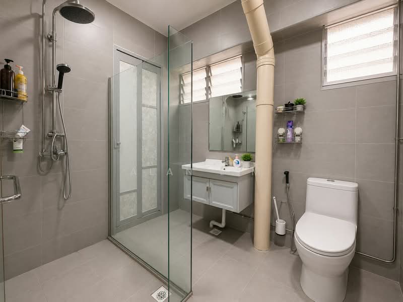 302 Woodlands Street 31, 302 Woodlands Street 31, 4 Bedrooms, 1,421 sqft, HDB Flat For Sale, by Alan Lim, 500046943 - Bathroom - PropertyGuru.com.sg