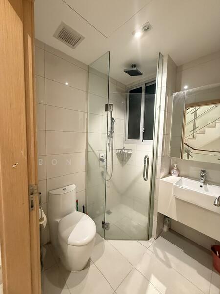 Eight Riversuites, 16 Whampoa East, 3 Bedrooms, 3,003 sqft, Condominium For Rent, by Bonnie Yeoh, 500046953 - Bathroom - PropertyGuru.com.sg