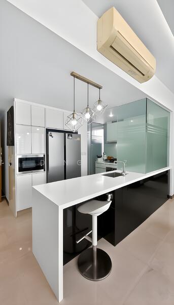 Vista Residences, 28 Jalan Datoh, 3 Bedrooms, 1,173 sqft, Condominium For Rent, by Ding S.Z, 500046991 - Dry Kitchen Island - PropertyGuru.com.sg