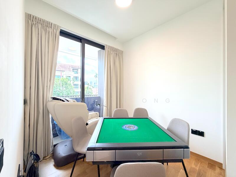 Peak Residence Condominium For Sale at S$ 2,380,000 | PropertyGuru Singapore - Common Bedroom