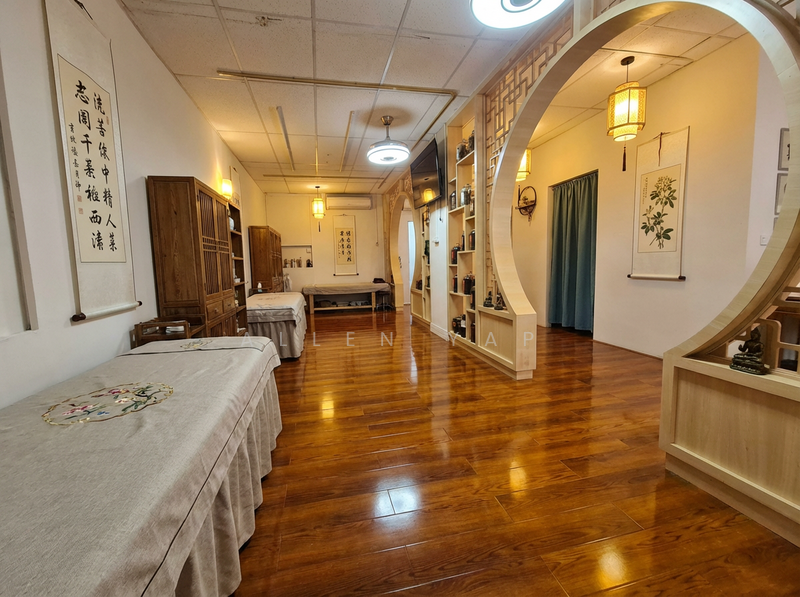 HDB Shophouse in Prime Hougang Location, Hougang Avenue 1, 1,571 sqft, Shop / Shophouse For Sale, by Allen Yap, 500047030 - Interior - CommercialGuru.com.sg