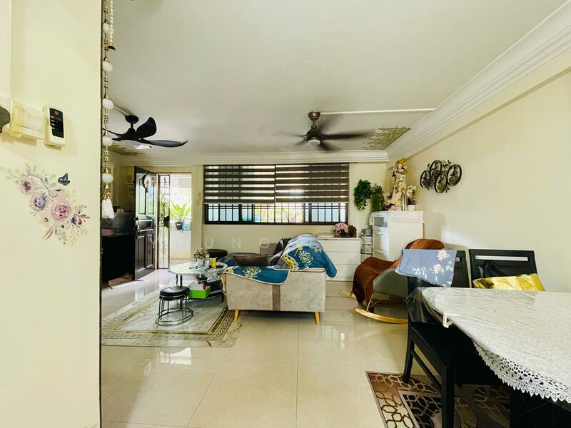 347 Woodlands Avenue 3, 347 Woodlands Avenue 3, Room Rental, 108 sqft, HDB Flat For Rent, by Young Chng, 500047040 - Living Room - PropertyGuru.com.sg