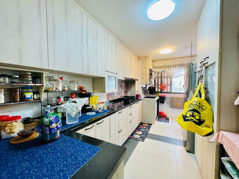 347 Woodlands Avenue 3, 347 Woodlands Avenue 3, Room Rental, 108 sqft, HDB Flat For Rent, by Young Chng, 500047040 - Kitchen - PropertyGuru.com.sg
