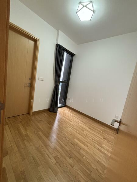 Commonwealth Towers Condominium For Sale at S$ 2,350,000 | PropertyGuru Singapore - Bedroom