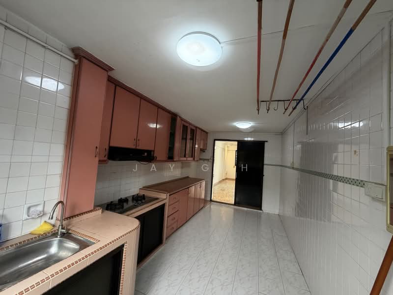343 Clementi Avenue 5, 343 Clementi Avenue 5, 2 Bedrooms, 721 sqft, HDB Flat For Sale, by Jay Goh, 500047182 - Kitchen - PropertyGuru.com.sg