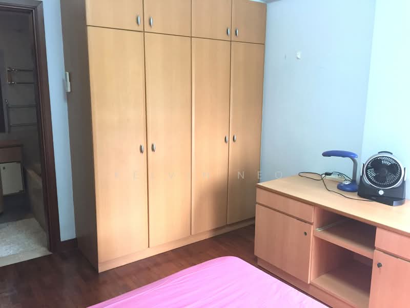 The Mayfair, 1 Jurong East Street 32, 3 Bedrooms, 1,260 sqft, Condominium For Rent, by Kelvin Neo, 500047262 - PropertyGuru.com.sg