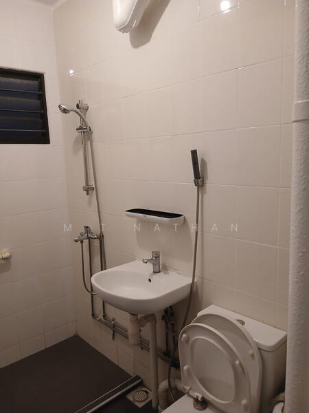 662 Hougang Avenue 4 HDB Flat For Sale at S$ 688,888 | PropertyGuru Singapore