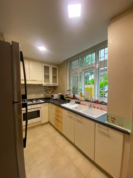 Summerhill, 50 Hume Avenue, 3 Bedrooms, 1,550 sqft, Condominium For Rent, by Priscilla Kang Swee Cheng, 500047336 - Kitchen - PropertyGuru.com.sg