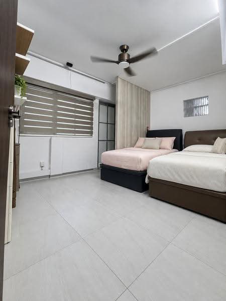 232 Tampines Street 21, 232 Tampines Street 21, Pasir Ris / Tampines, 4 Bedrooms, 1,302 sqft, HDB Flat For Sale, by Kylie Chua, 500047353 - Master Bedroom - PropertyGuru.com.sg