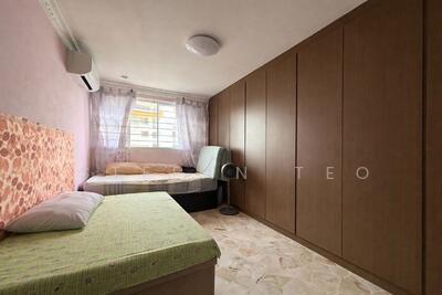 For Sale - 248 Tampines Street 21