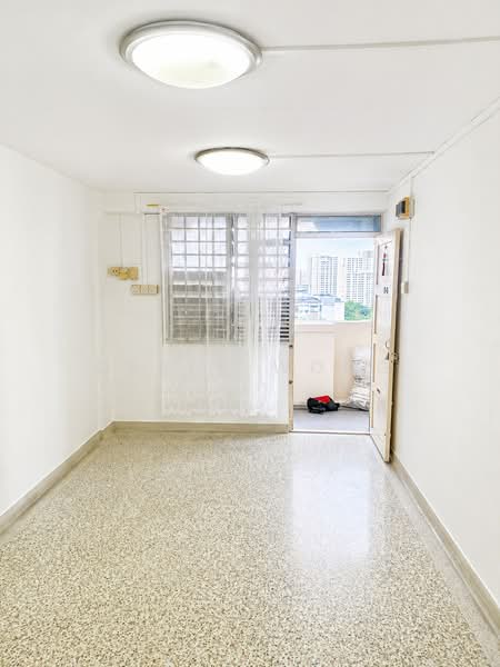 53 Lorong 5 Toa Payoh, 53 Lorong 5 Toa Payoh, 2 Bedrooms, 732 sqft, HDB Flat For Sale, by Derek Wong, 500047394 - Interior - PropertyGuru.com.sg