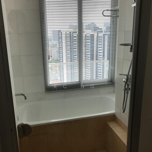 Kerrisdale Condominium For Sale at S$ 3,950,000 | PropertyGuru Singapore - Bathroom