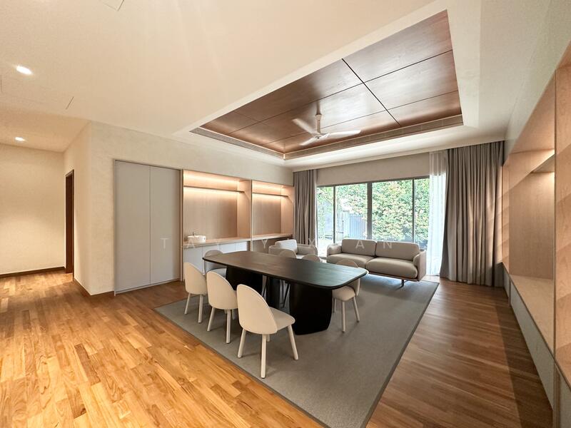 Good Class Bungalow near Tanglin, , 5 Bedrooms, 16,006 sqft, Good Class Bungalow For Rent, by Tay Yixian, 500047454 - Living Room - PropertyGuru.com.sg