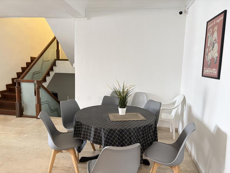 Grange Heights, 15 Saint Thomas Walk, Room Rental, 200 sqft, Apartment For Rent, by Lynn Tham, 500047467 - Dining area - PropertyGuru.com.sg