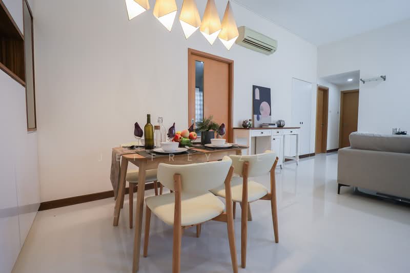 The Waterina Apartment For Sale at S$ 1,999,999 | PropertyGuru Singapore - Dining Room
