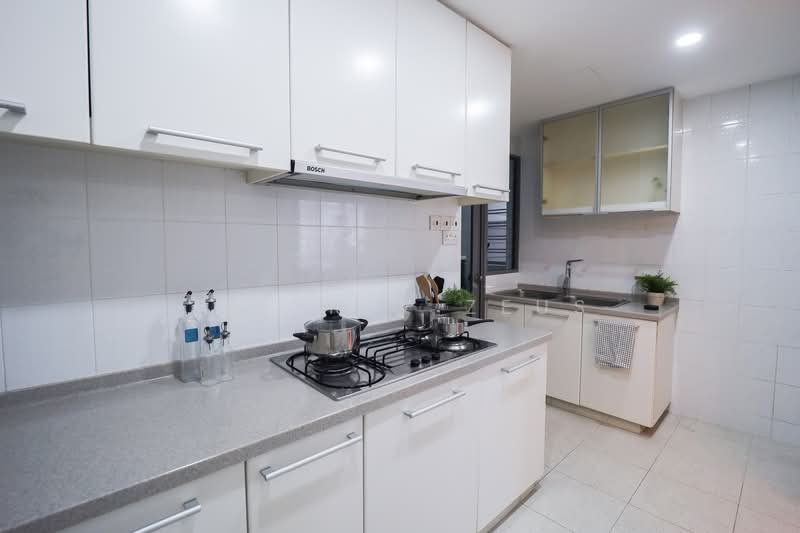 The Waterina Apartment For Sale at S$ 1,999,999 | PropertyGuru Singapore - Kitchen