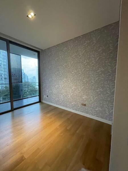 Hilltops Condominium For Sale at S$ 6,480,000 | PropertyGuru Singapore - Living Room