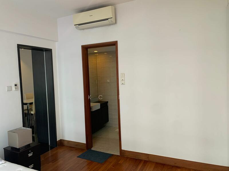 River Place Condominium For Sale at S$ 1,350,000 | PropertyGuru Singapore - Interior