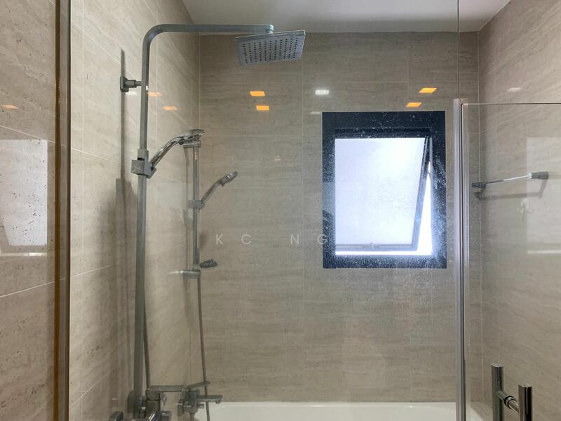 River Place Condominium For Sale at S$ 1,350,000 | PropertyGuru Singapore - Bathroom