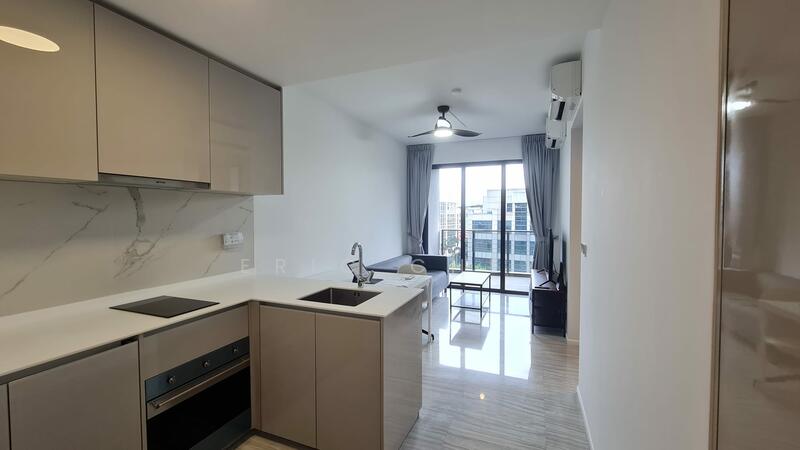 Parc Esta Condominium For Sale at S$ 1,490,000 | PropertyGuru Singapore - Kitchen