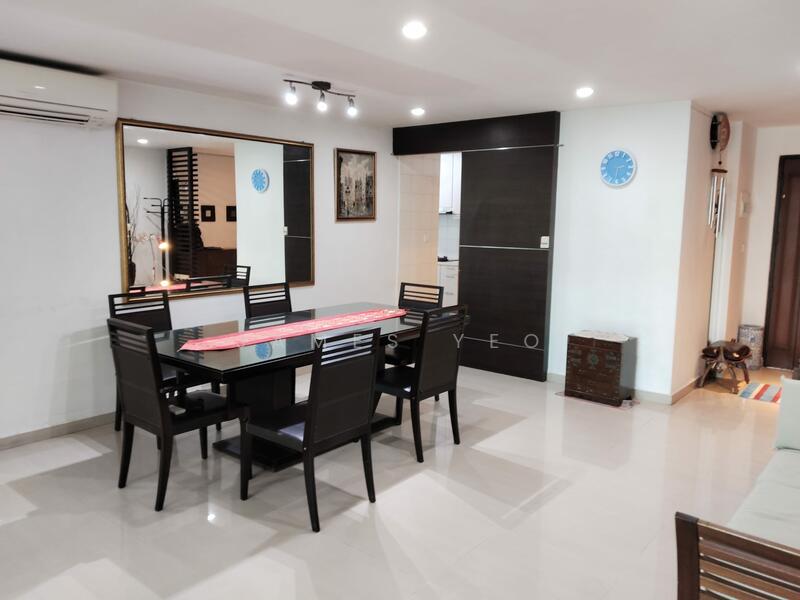 184 Edgefield Plains HDB Flat For Sale at S$ 818,888 | PropertyGuru Singapore - Dining Room