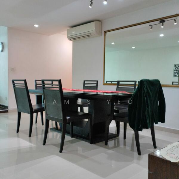 184 Edgefield Plains HDB Flat For Sale at S$ 818,888 | PropertyGuru Singapore - Dining Room