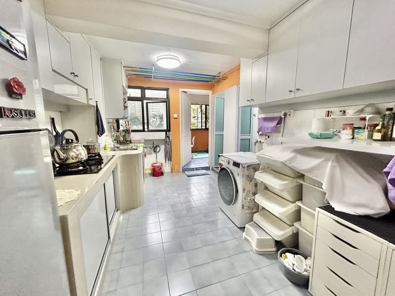 63 Kallang Bahru HDB Flat For Sale at S$ 410,000 | PropertyGuru Singapore - Kitchen