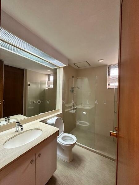 The Claymore, 25 Claymore Road, 3 Bedrooms, 2,680 sqft, Condominium For Rent, by Jovina Lau, 500047657 - Shared Bathroom - PropertyGuru.com.sg