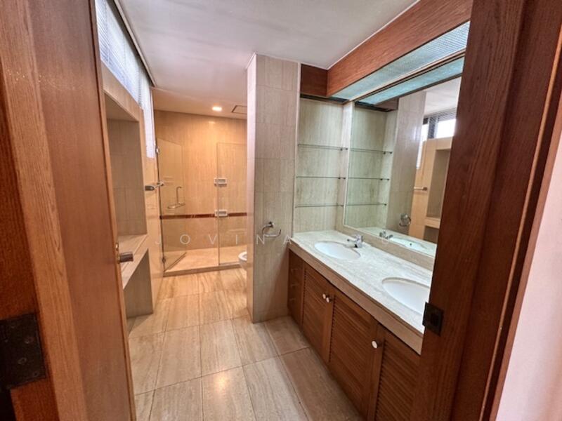 The Claymore, 25 Claymore Road, 3 Bedrooms, 2,680 sqft, Condominium For Rent, by Jovina Lau, 500047657 - Master Bathroom - PropertyGuru.com.sg